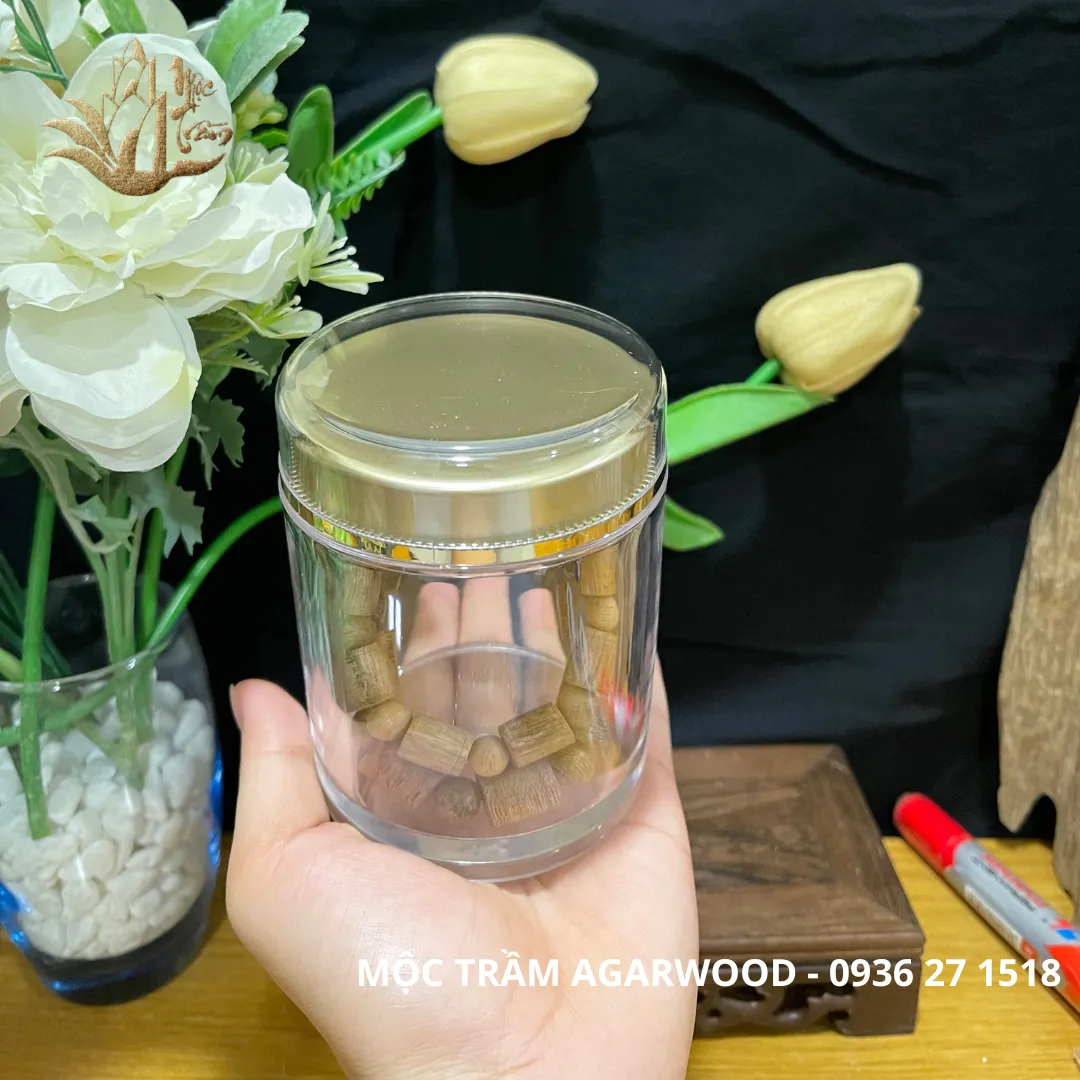 Premium Clear Acrylic Jar – Storage &amp; Display Container for Agarwood Bracelets, Saffron &amp; Feng Shui Jewelry (3×10cm)